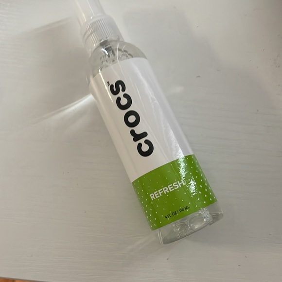 Fuzzy Crocs - Picture 6 of 7